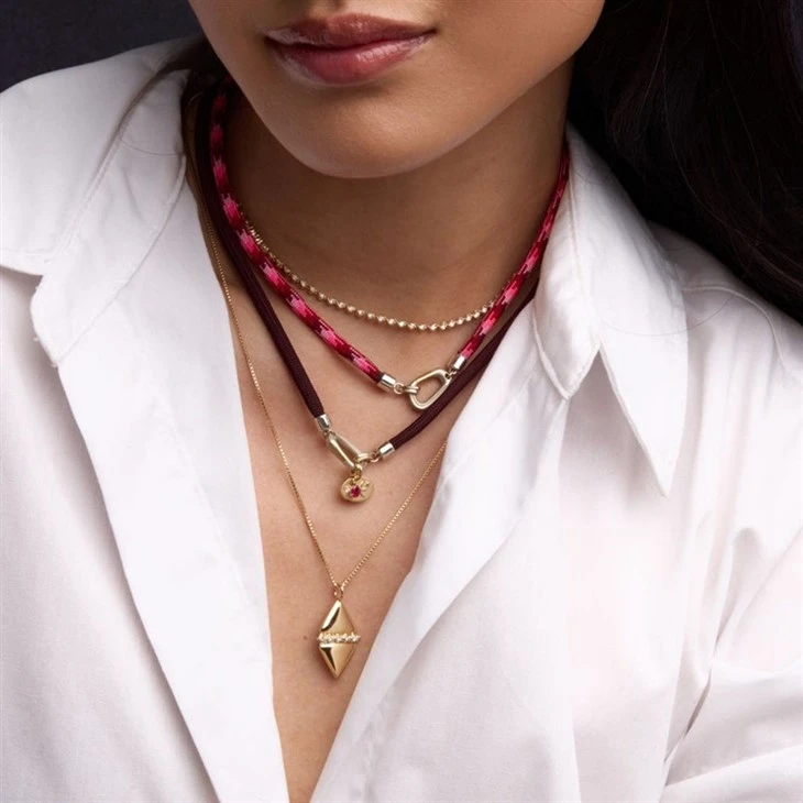 Carabiner Red Cord Necklace suppliers